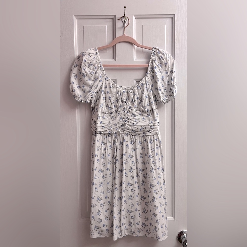 Hollister White Ditsy Floral Mini Dress NWT Small